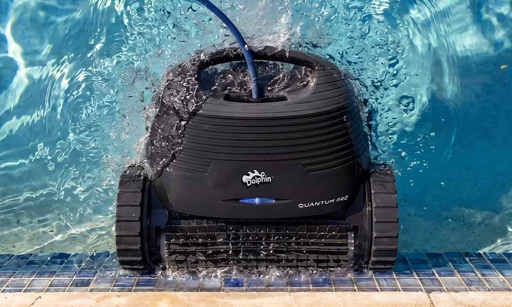 Dolphin Quantum Robotic Pool Cleaner