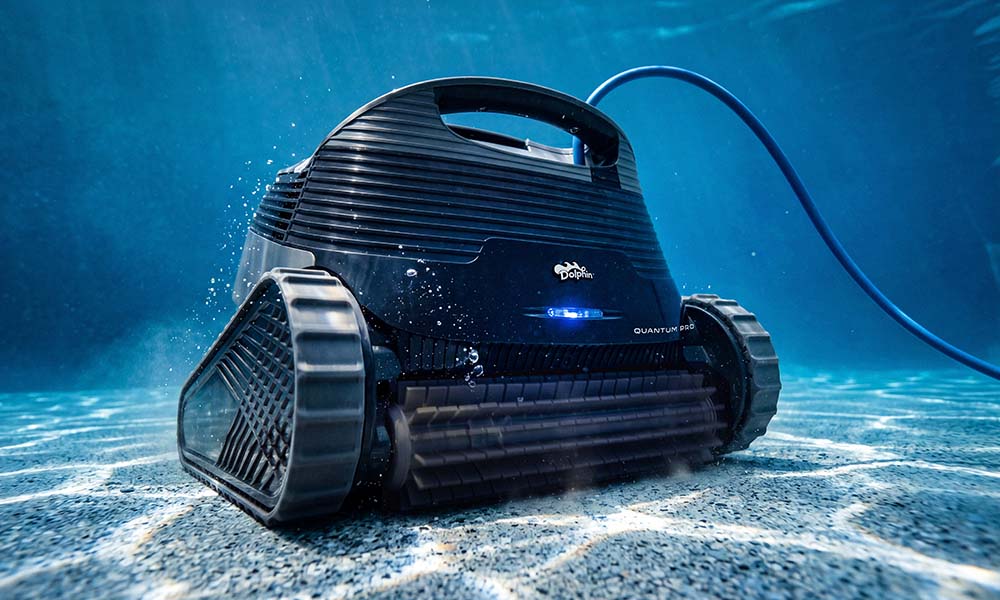 Dolphin Quantum Pool Cleaning