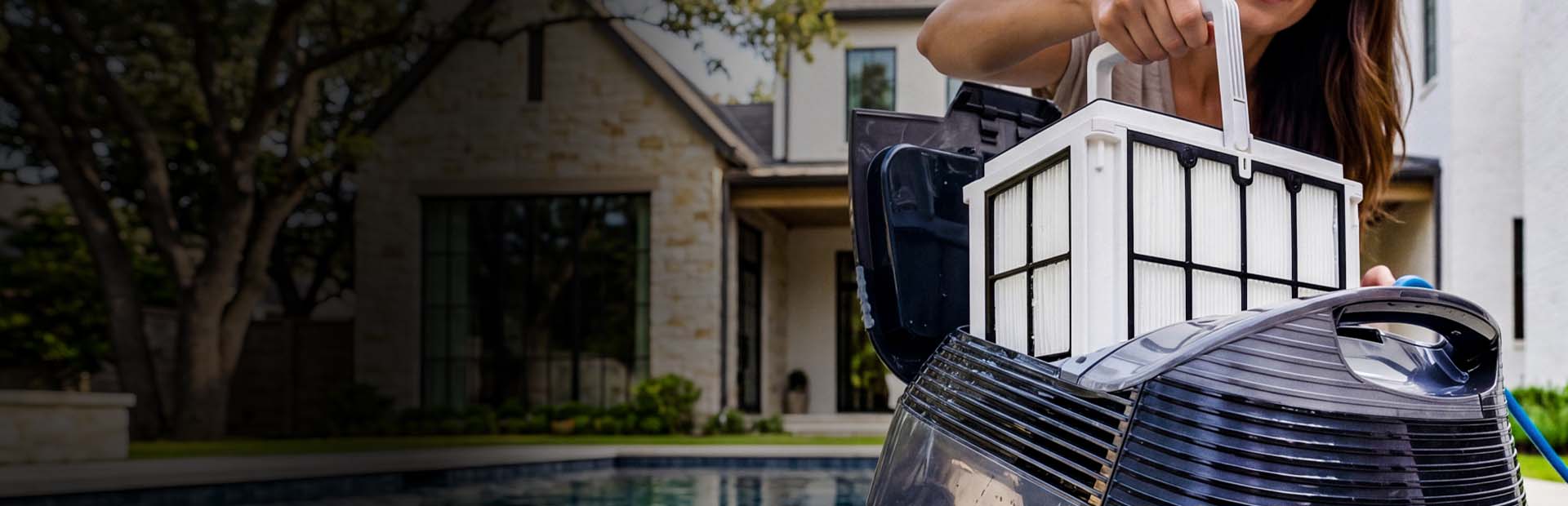 Dolphin Quantum Robotic Pool Cleaner MaxBin